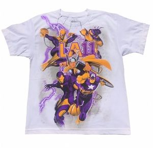 Rare 2011 Marvel x Lakers graphic tee